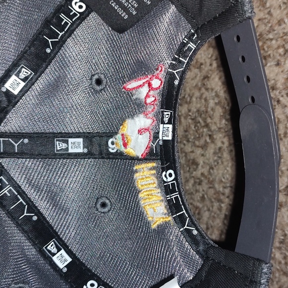 New Era 9Fifty Bare Honey Embroidered Snapback Hat Youth Gray - Picture 9 of 10